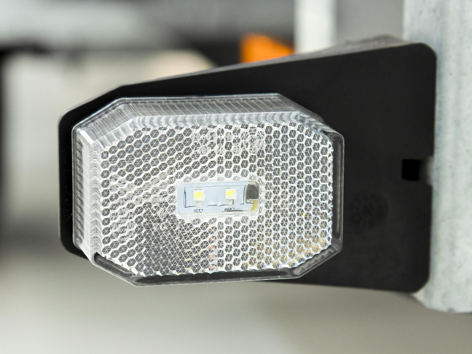 Unsinn Absenkanhänger AS 826 – 155×260 cm 750 kg-Neu – Bild 6