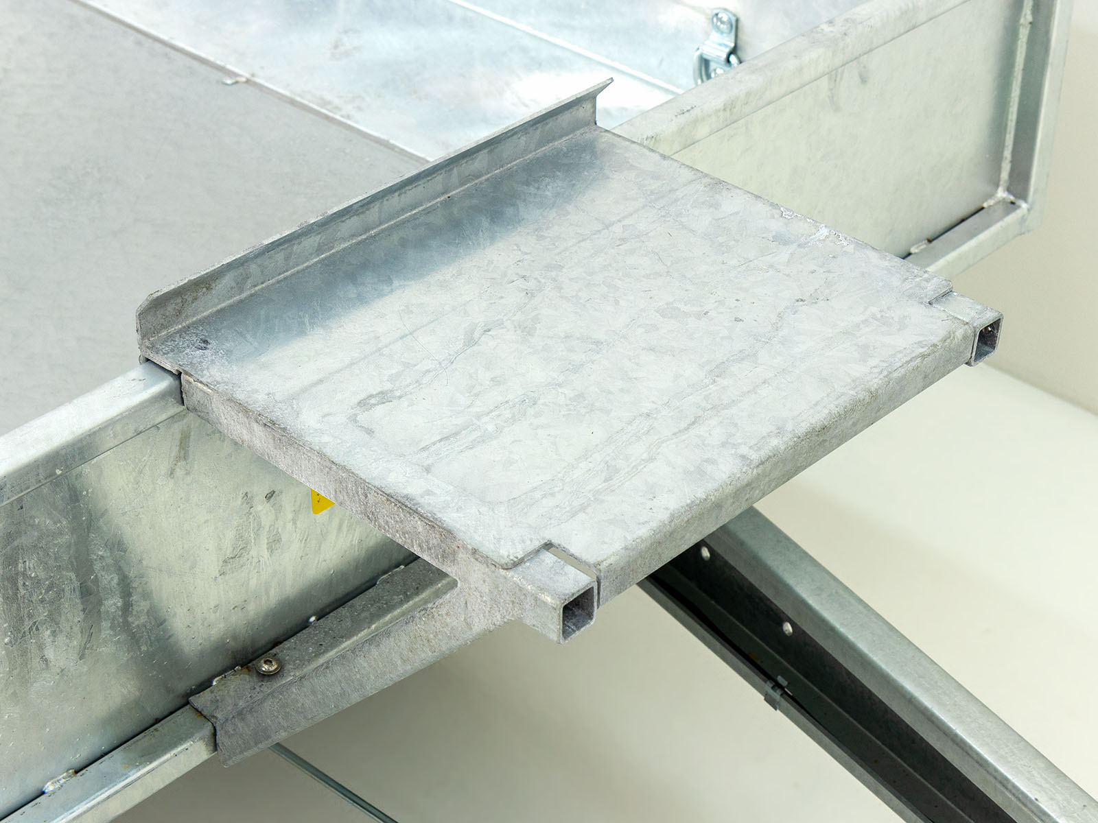 Variant Heckkipper 150x300cm 3,5t | E-Pumpe-Neu – Bild 2