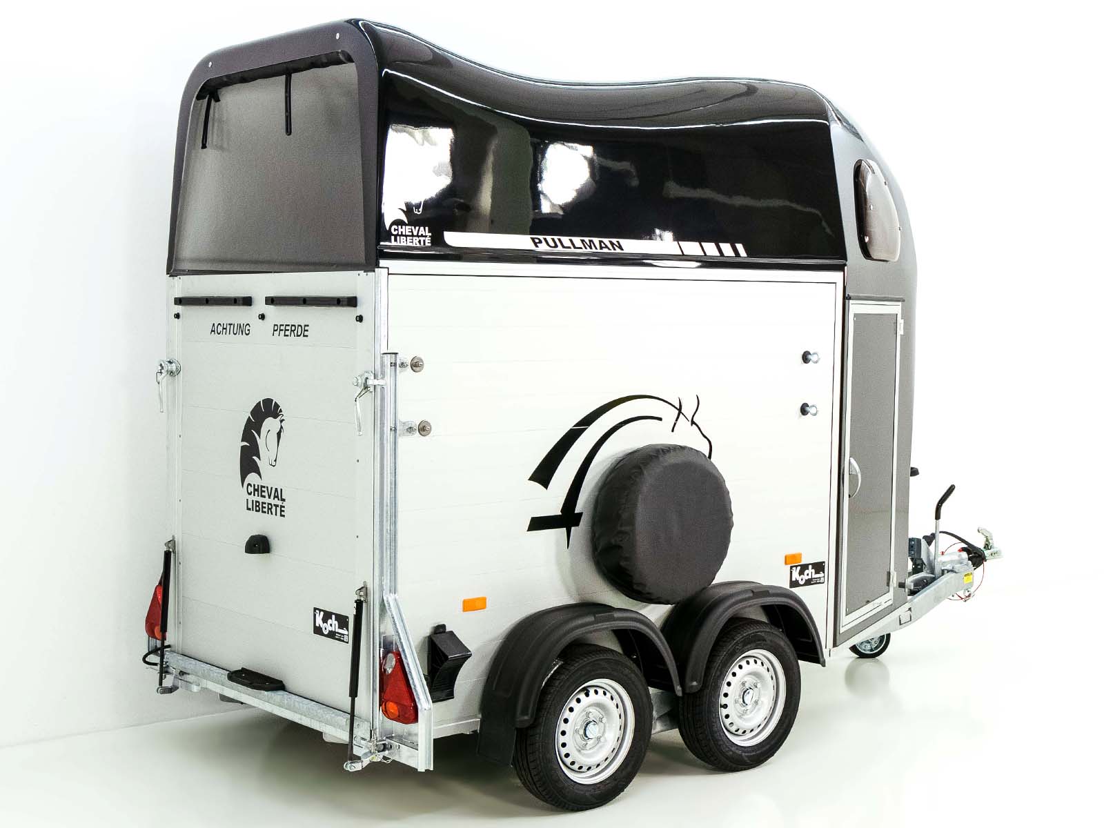 Cheval Liberte Pferdeanhänger GOLD One 1,5er | Pullmann-Fahrwerk | Sattelkammer | schwarz-Neu – Bild 2