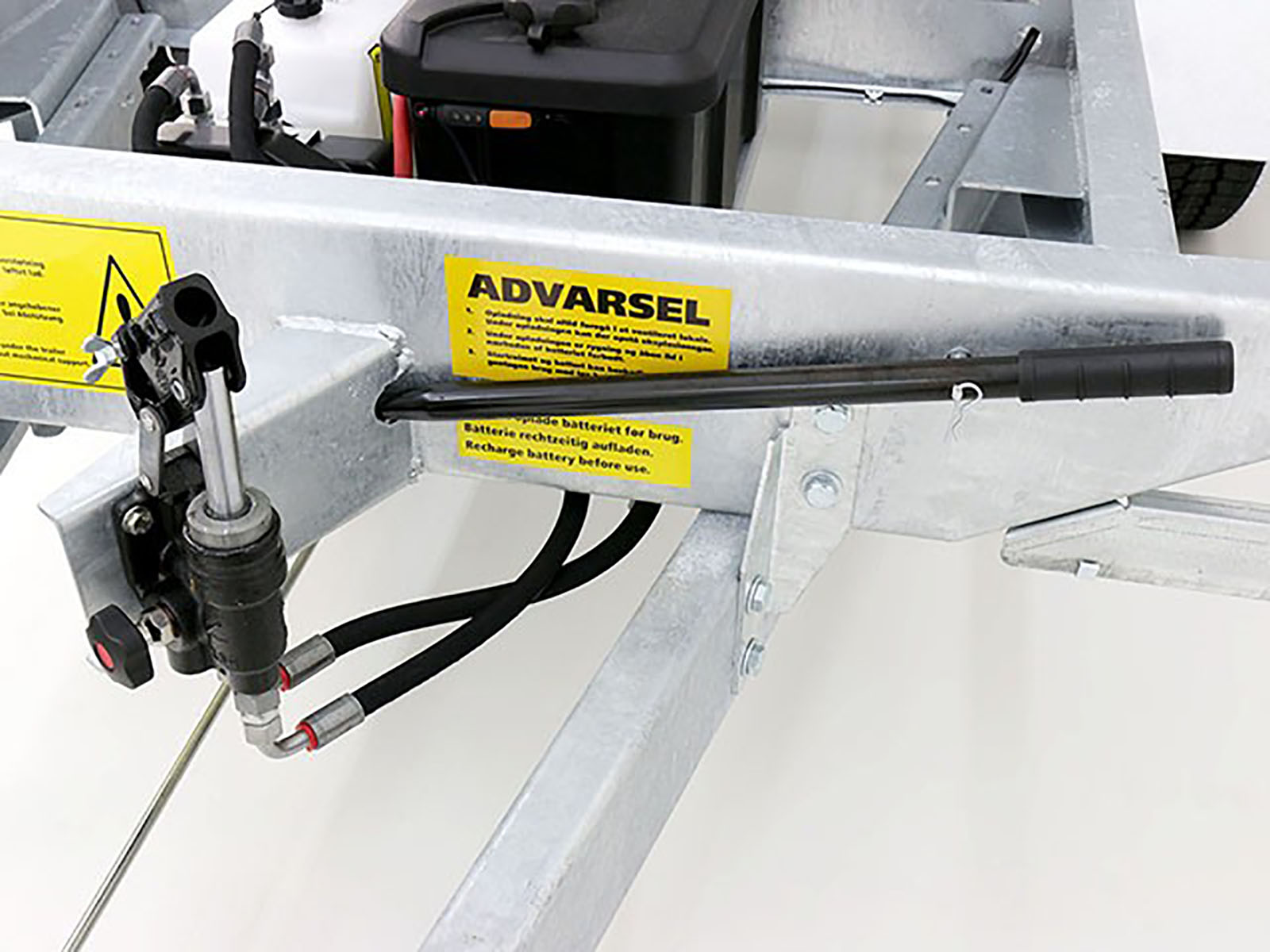 Variant Dreiseitenkipper 168×320 3,0t | E-Pumpe | Akku | Ladegerät-Neu – Bild 3