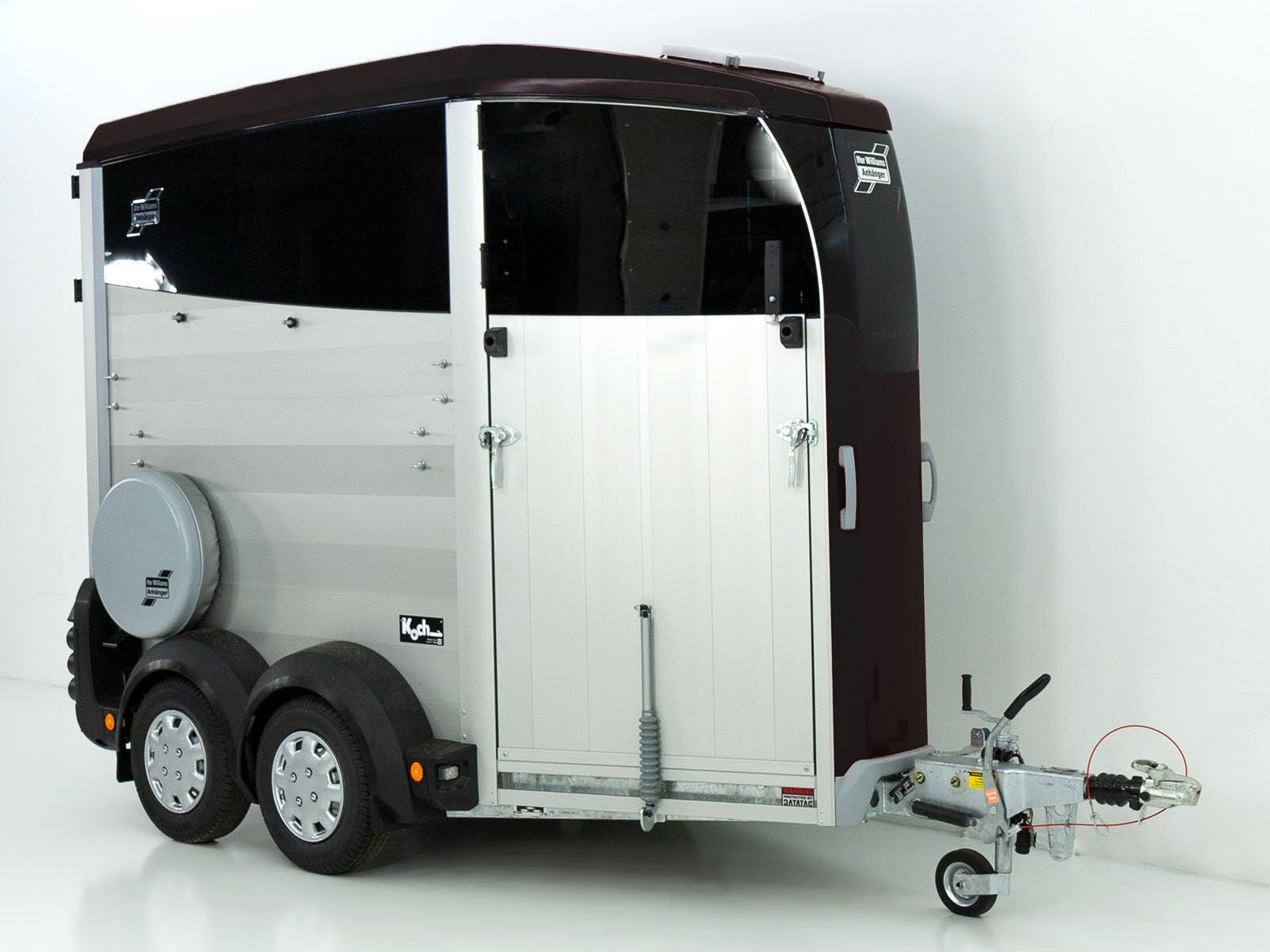 Ifor Williams Pferdeanhänger HBX 403 | Frontausstieg | neues Modell | Schwarz-Neu