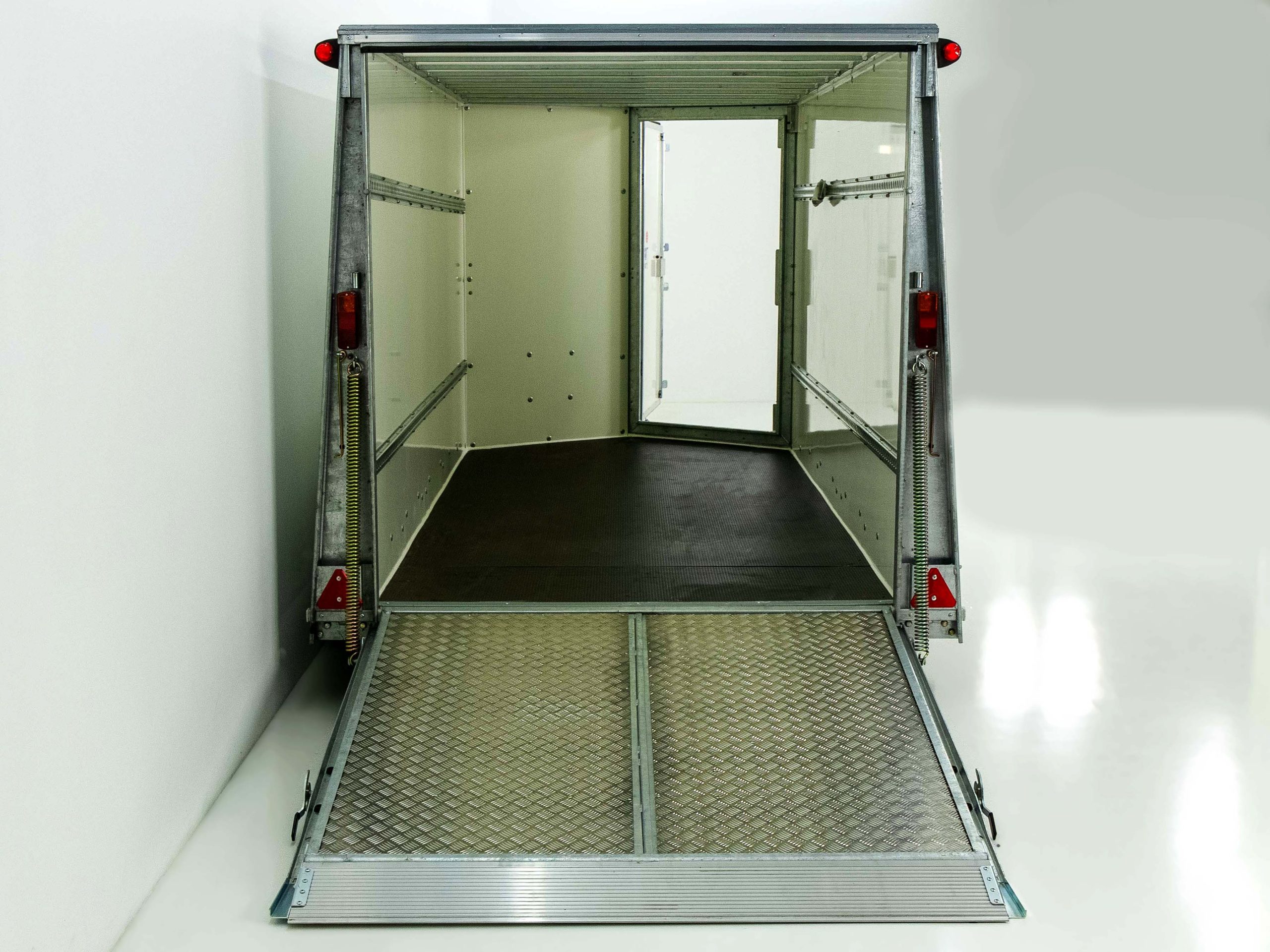 Ifor Williams Kofferanhänger BV 126G 173x360cm H:183cm 3,5t | Klappenkombi | AKTION-Neu – Bild 6