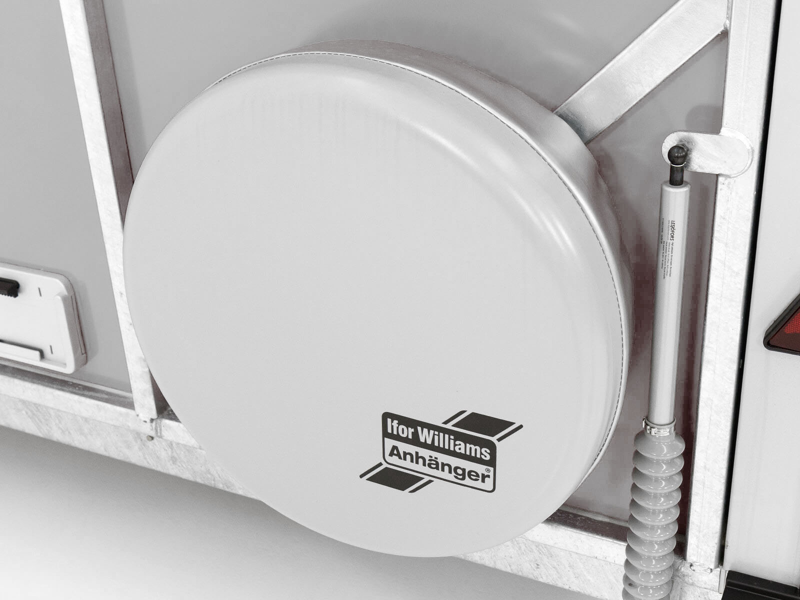 Ifor Williams Pferdeanhänger HB511 | Sattelkammer | Silber-Neu – Bild 5