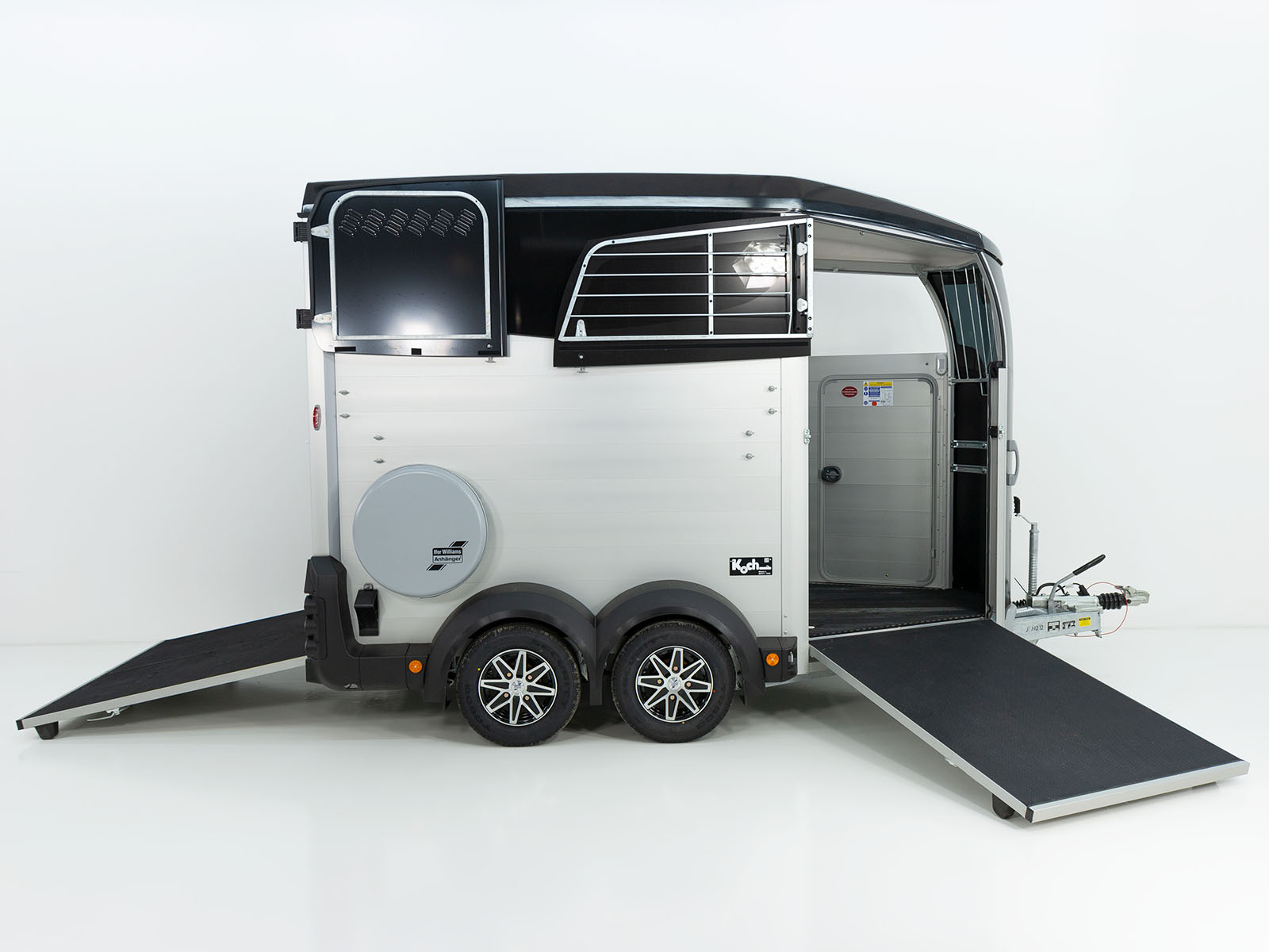 Ifor Williams Pferdeanhänger HBX 511 | Frontausstieg | Neues Modell | Schwarz-Neu – Bild 4