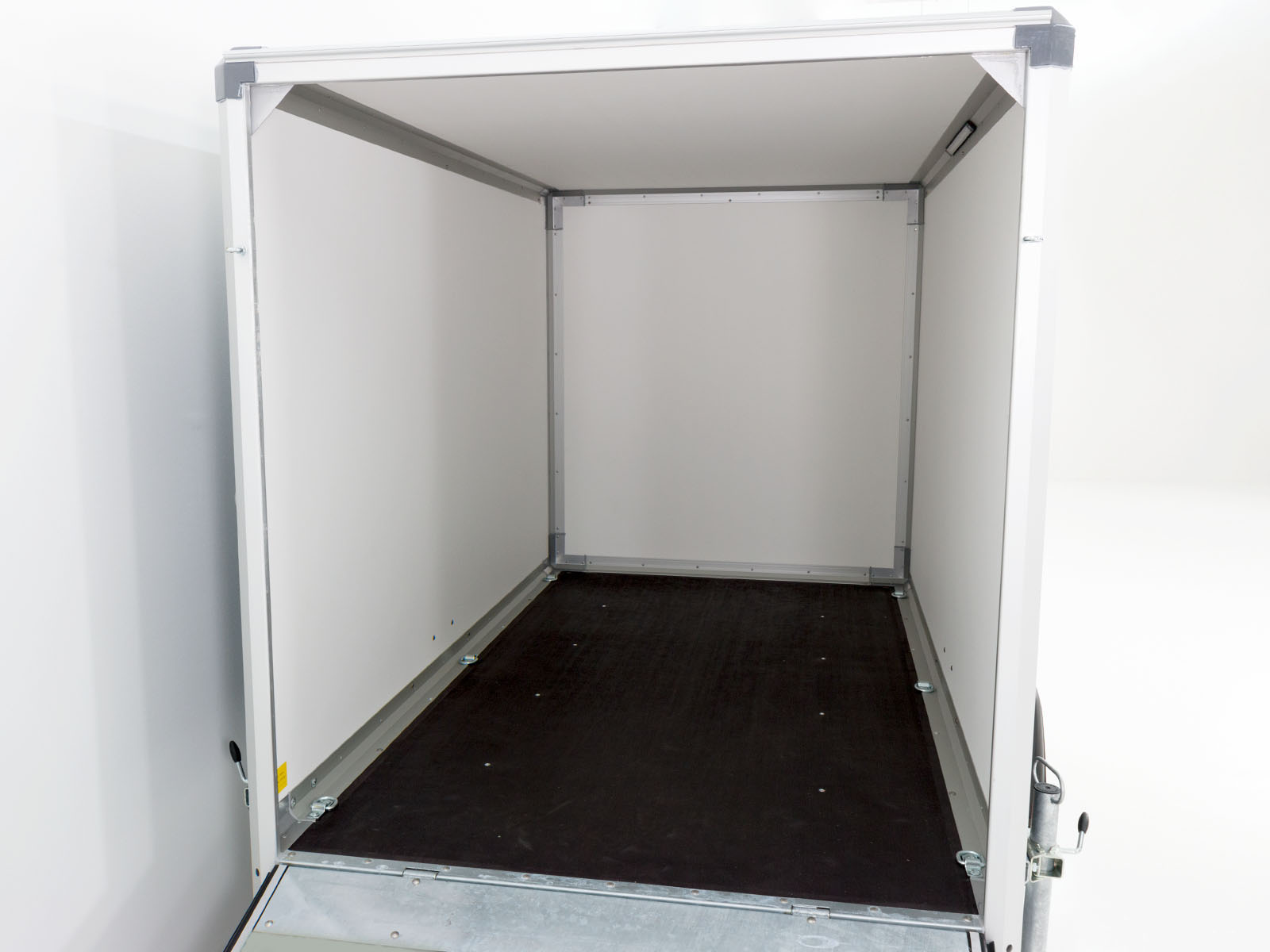 Variant Kofferanhänger Black Edition 148x258cm H:157 1,35t | Rampe-Neu – Bild 6