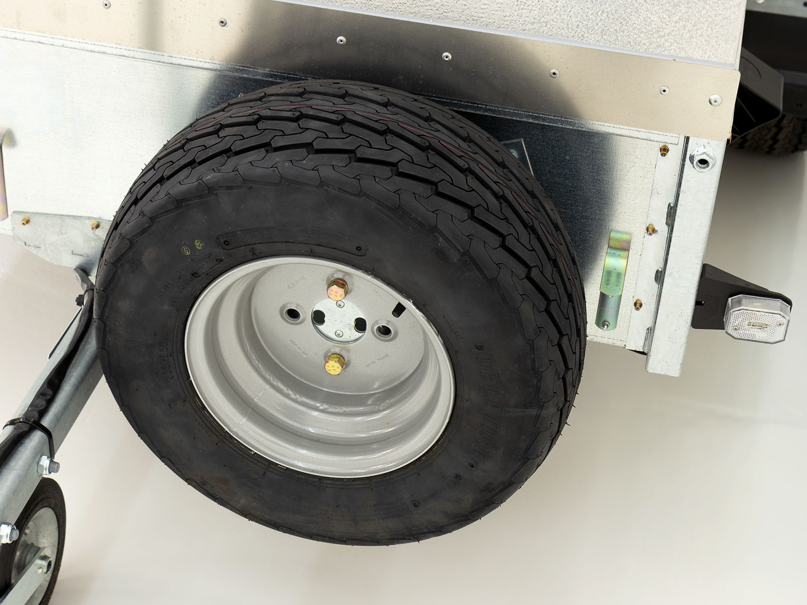 Ifor Williams Schafanhänger P7e 121×221 cm Höhe: 112 cm | 750 kg-Neu – Bild 5