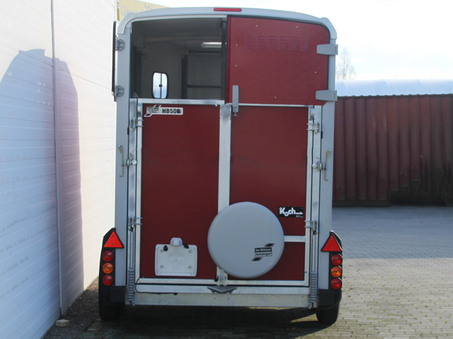 Ifor Williams Pferdeanhänger HB506|Frontausstieg|rot-Neu – Bild 5