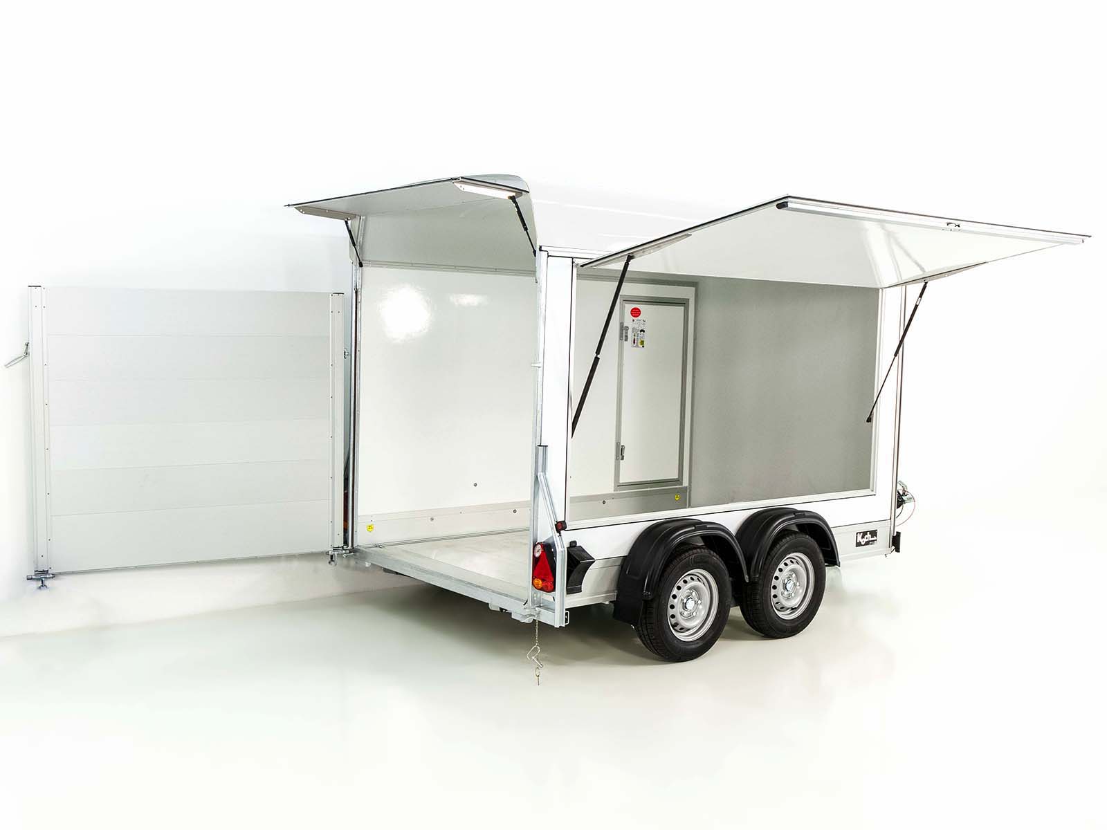 Debon Kofferanhänger C500 Sandwich 164x300cm H:200cm 2,0t | Alu | Polybug | Tür | Weiß-Neu