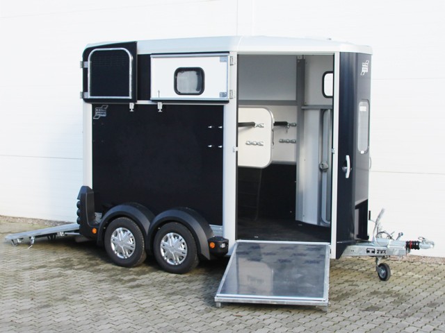 Ifor Williams Pferdeanhänger HB506|Frontausstieg|Klappenkombi|schwarz-Neu – Bild 6