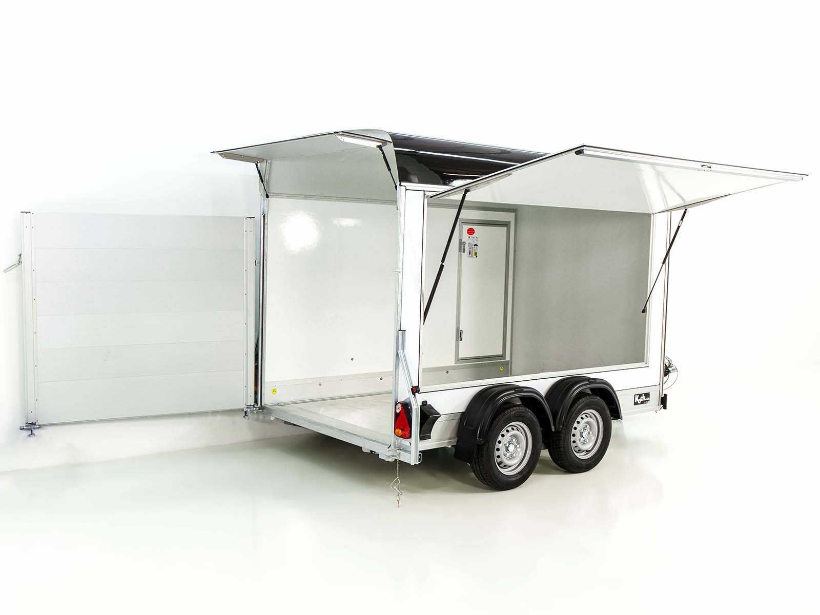 Debon Kofferanhänger C500 Sandwich 164x300cm H:200cm 2,0t | Alu | Polybug | Tür | Schwarz-Neu – Bild 2