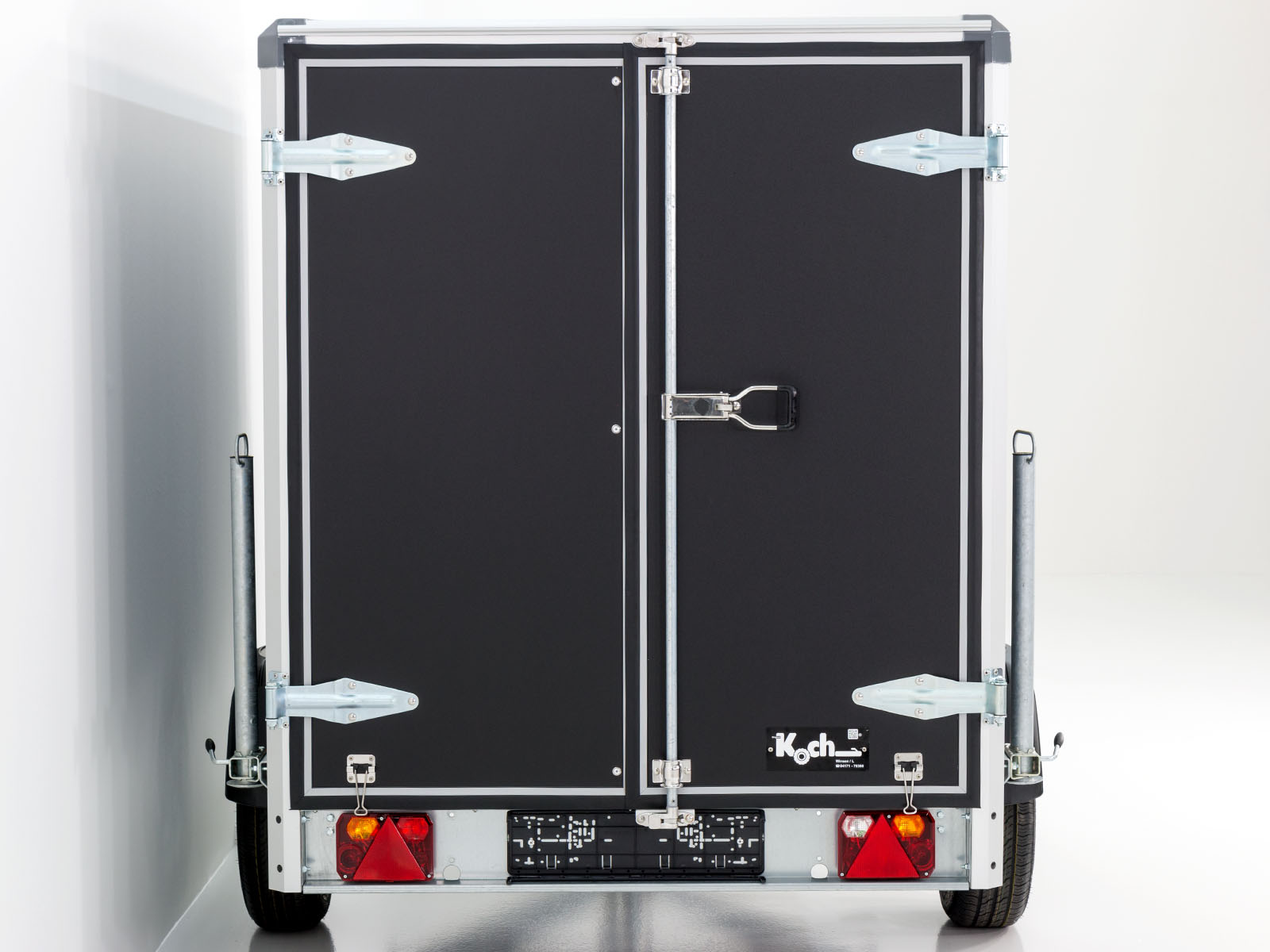 Variant Kofferanhänger Black Edition 148x258cm Höhe: 157cm 1,35t-Neu – Bild 6