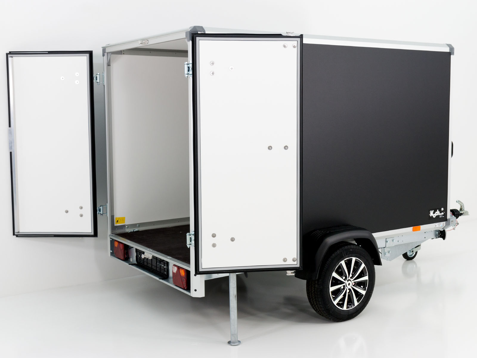 Variant Kofferanhänger Black Edition 148x258cm Höhe: 157cm 1,35t-Neu – Bild 3