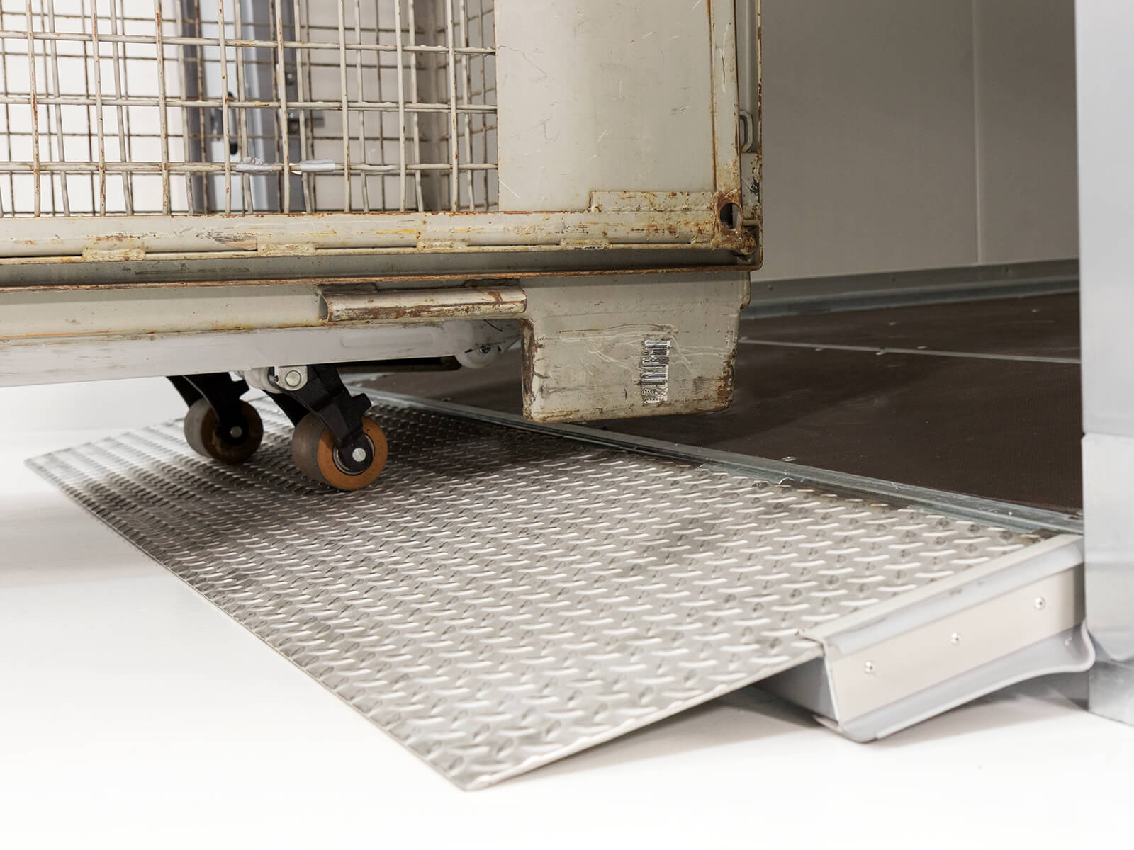 Vezeko Koffer-Absenkanhänger 157x344cm Höhe: 210cm 2,7t | Silber-Neu – Bild 5