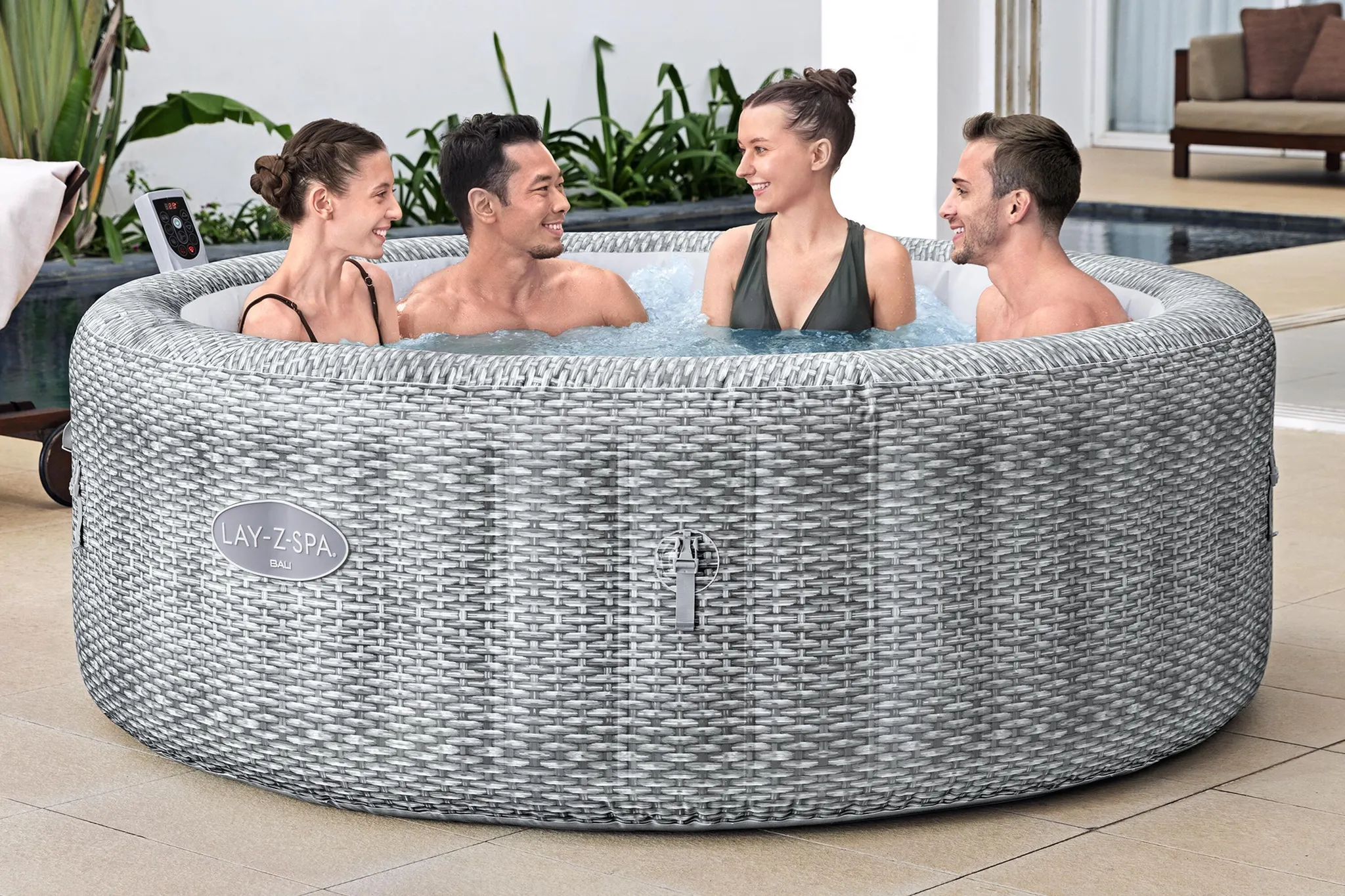 Bestway® LAY-Z-SPA® Energiespar-Whirlpool Bali AirJet™ mit App-Steuerung + integrierter UltraFit™ -Pumpeneinheit, für 6 Personen Ø 196 x 71 cm, Rattan-Optik (Lichtgrau) – Bild 2
