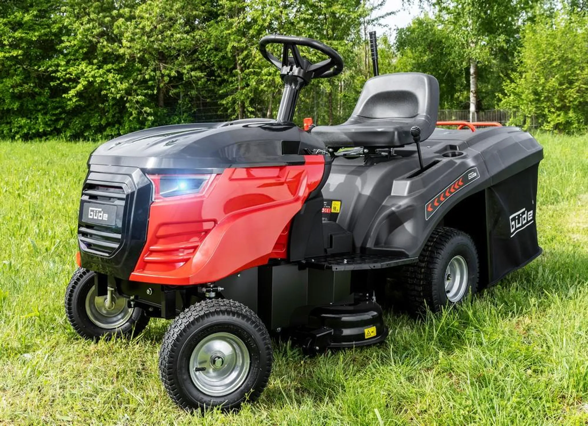 Güde Rasentraktor GAR 685 T Aufsitzrasenmäher Aufsitzmäher Benzin 5,6PS – Bild 2