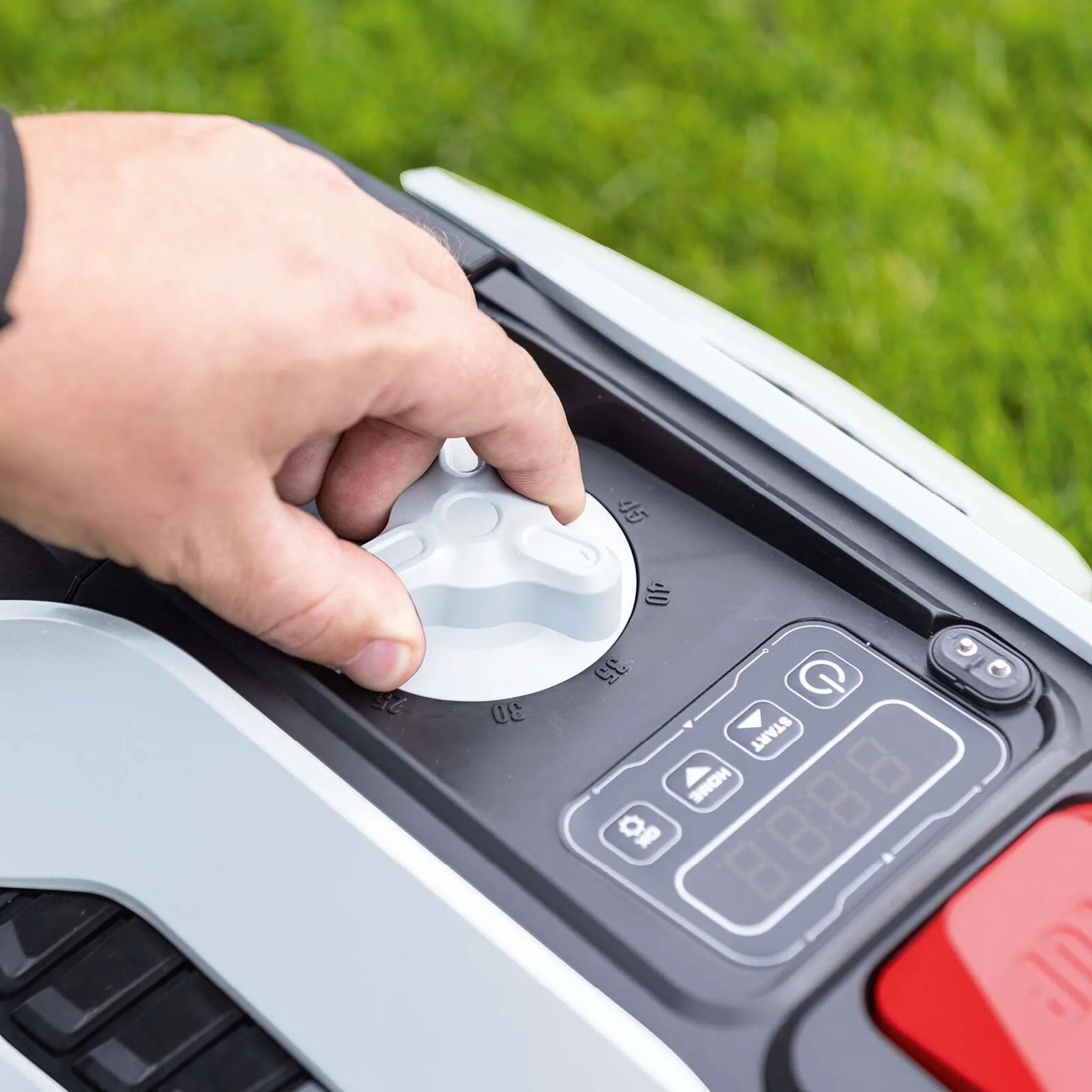 Scheppach GO-MR300, Rasenmähroboter, 300 m², 16 cm, 2 cm, 5 cm, 3000 RPM – Bild 8