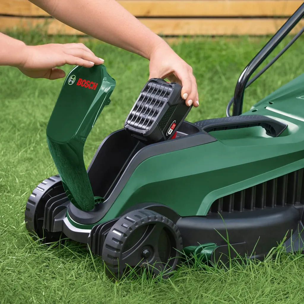 Bosch Akku-Rasenmäher EasyMower 18V-32-150 – Bild 9