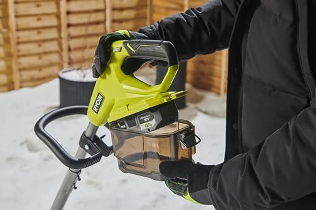 RYOBI 18V ONE+ Akku-Schneefräse für effizientes Schneeräumen im Winter – Bild 3