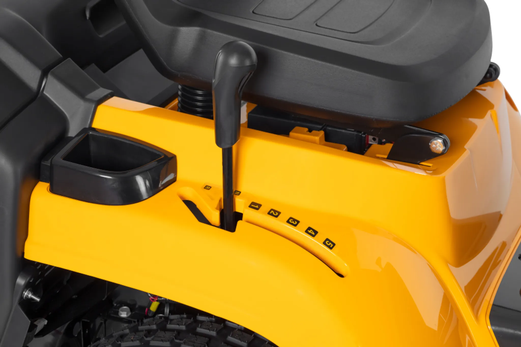 STIGA Aufsitzmäher Estate 384 M, 352 cm³ Motor (7,9 PS), 84 cm Schnittbreite – Bild 7