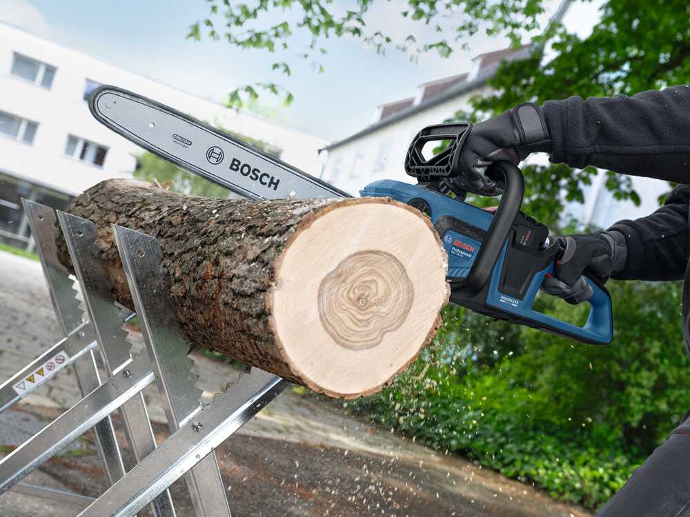 Bosch Professional BITURBO GKE 18V-40 Kettensäge - 18V 8Ah - Schwert 40cm – Bild 4