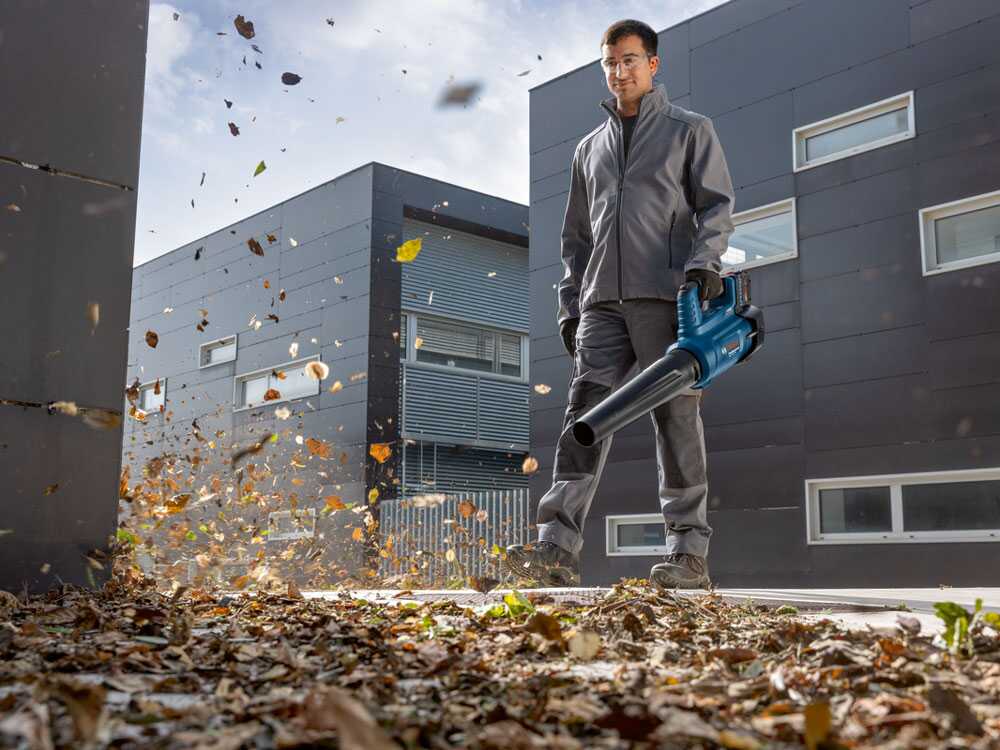 Bosch Professional GBL 18V-750 – Akku-Laubbläser – 18 V/8 Ah – Bild 2