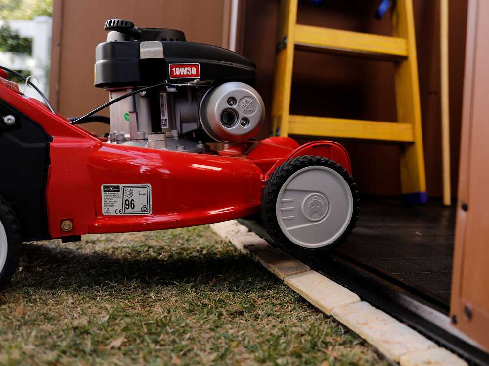 Keter Darwin braun - Gartenhaus Schuppen - 123.8x117x205 cm – Bild 4