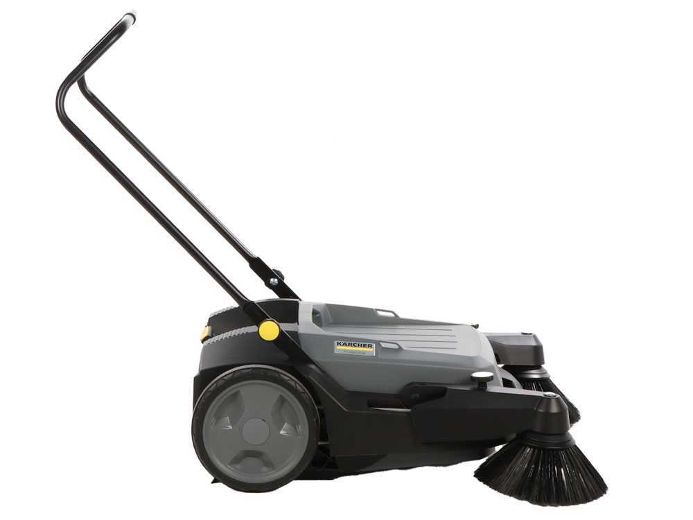 Kärcher Pro KM 70/20 C 2SB - Handgeführte Kehrmaschine - mit Fangkorb – Bild 3