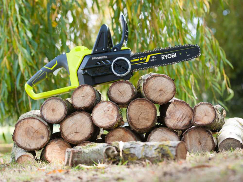 RYOBI RCS18X30-50F - Akku-Kettensäge  18V 5Ah - Schwert 30 cm